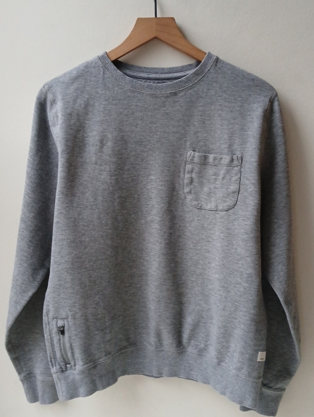 Vuori Gray Crewneck Sweatshirt with Chest Pocket